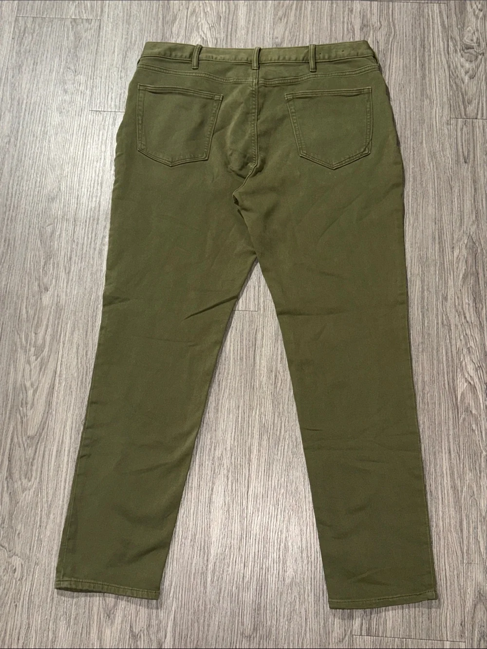 Banana Republic traveler Olive Skinny Fit Size 38x32
